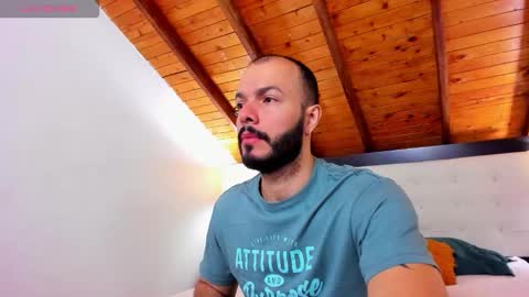 Snapshot of tom_bailey_ chatting on September 30, 12:10 pm   online show from September 30, 12:10 pm