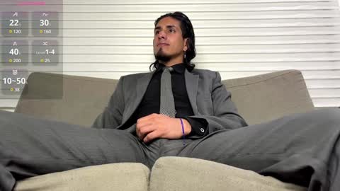 Snapshot of tom_blunt96 chatting on January 13, 5:33 am TOM online show from January 13, 5:33 am