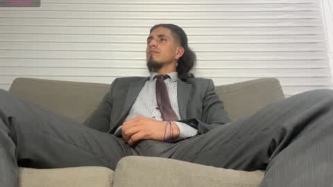 Snapshot of tom_blunt96 chatting on January 19, 7:04 am TOM online show from January 19, 7:04 am