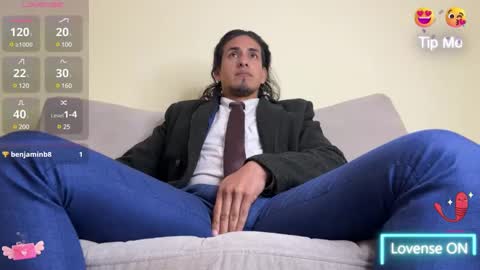 Snapshot of tom_blunt96 chatting on March 8, 4:39 pm TOM online show from March 8, 4:39 pm