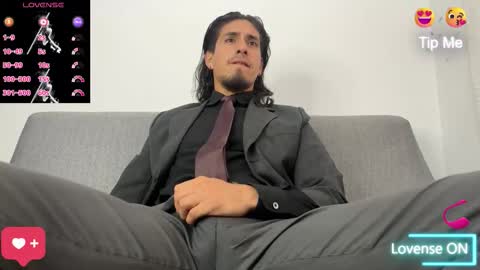 Snapshot of tom_blunt96 chatting on October 16, 7:59 pm TOM online show from October 16, 7:59 pm