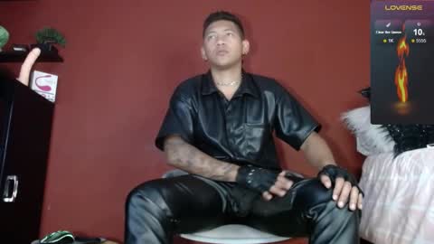 Tom online show from February 15, 6:55 pm