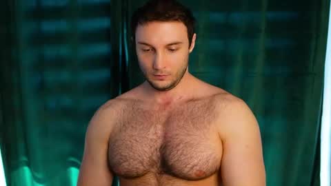 Snapshot of tom_fordd chatting on April 22, 7:11 am Tom online show from April 22, 7:11 am