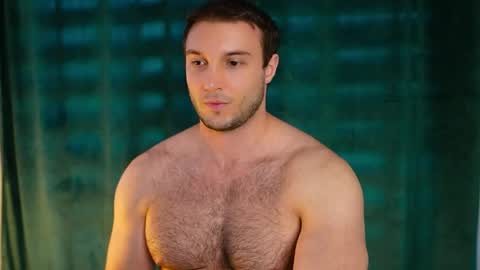 Snapshot of tom_fordd chatting on June 3, 3:28 pm Tom online show from June 3, 3:28 pm
