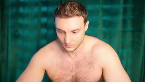Snapshot of tom_fordd chatting on June 17, 5:54 am Tom online show from June 17, 5:54 am