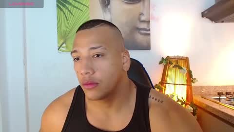 Tom muscle1 online show from February 9, 3:12 pm