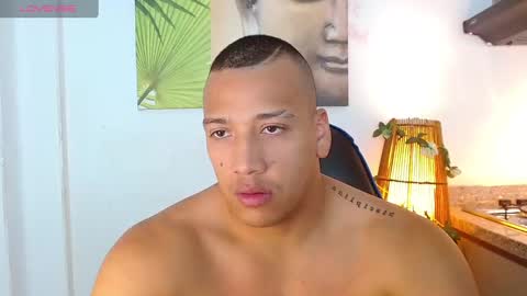 Tom muscle1 online show from February 10, 3:21 pm