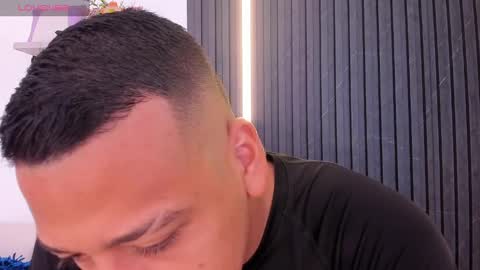 Tom muscle1 online show from September 30, 11:59 am