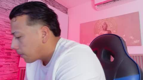 Tom muscle1 online show from February 1, 12:15 pm