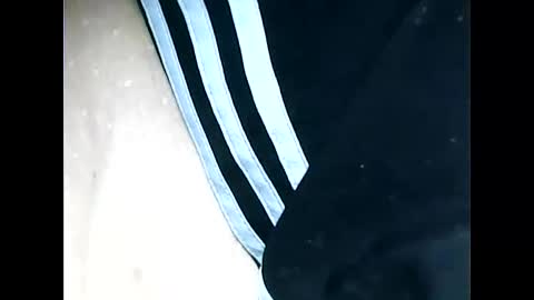 Snapshot of tomas0000 chatting on January 29, 3:47 pm thomi online show from January 29, 3:47 pm