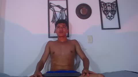 Snapshot of tomas_guebara chatting on October 17, 6:54 pm tomas_guebara online show from October 17, 6:54 pm