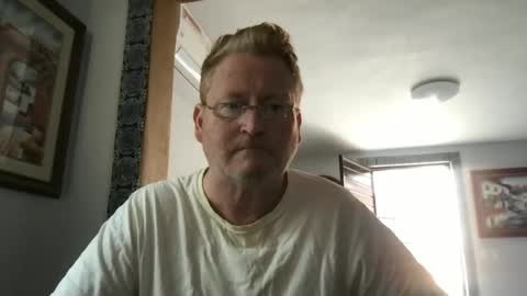 Hola online show from December 5, 7:38 pm