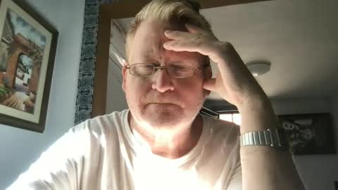 Hola online show from January 22, 9:32 pm