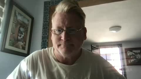 Hola online show from February 12, 9:22 pm