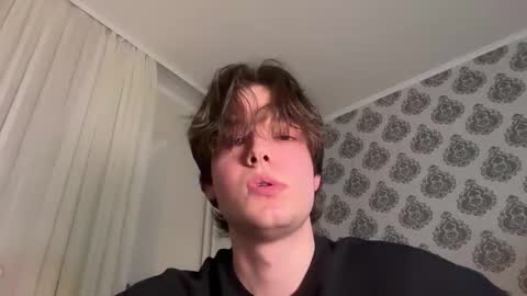 Snapshot of tomassdickpick chatting on March 8, 6:34 pm Tomas online show from March 8, 6:34 pm