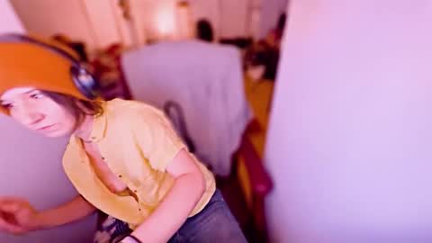 Snapshot of tomboy_titties chatting on September 13, 6:02 am tomboy_titties online show from September 13, 6:02 am