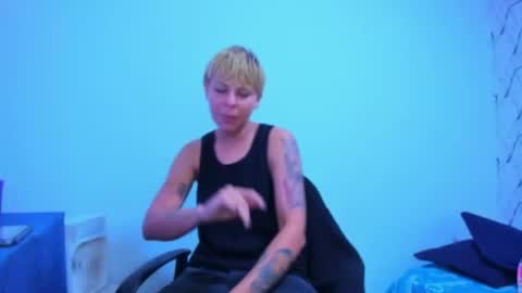 Snapshot of tomboygirl69 chatting on June 10, 5:34 pm tomboygirl69 online show from June 10, 5:34 pm