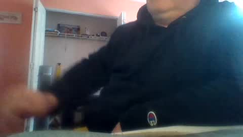 Snapshot of tomcat4848 chatting on July 19, 12:42 pm tomcat4848 online show from July 19, 12:42 pm