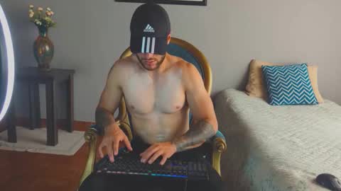 tomDavisXl online show from February 23, 5:21 pm