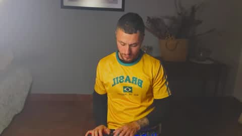 tomDavisXl online show from April 1, 3:51 am