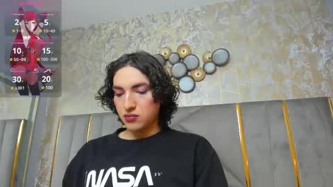   online show from February 25, 11:30 am