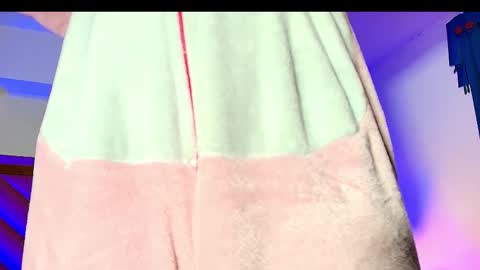   online show from September 17, 12:40 pm