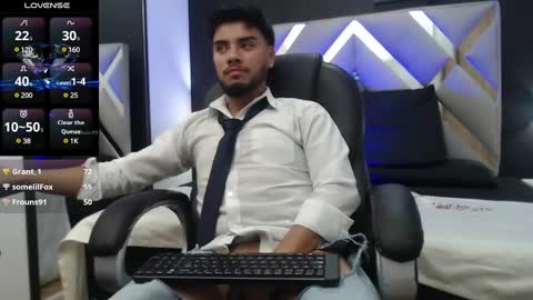 Snapshot of tommidubois1 chatting on December 19, 11:25 pm tommidubois1 online show from December 19, 11:25 pm