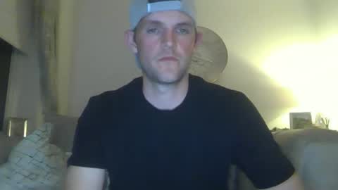 Snapshot of tommietommie123 chatting on April 25, 10:18 pm tommietommie123 online show from April 25, 10:18 pm