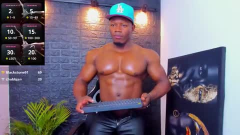 Tom Mike online show from October 11, 11:25 pm