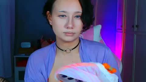 Snapshot of tommioo7 chatting on March 4, 7:14 am Galadriel online show from March 4, 7:14 am