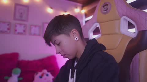 Blue  online show from March 3, 12:16 pm