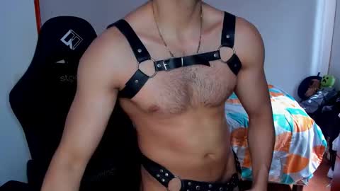 Twitter BreddTommy IG tommy bredd online show from February 2, 6:50 pm