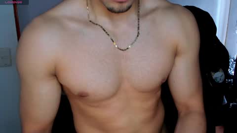 Snapshot of tommy_bred chatting on June 1, 7:04 pm Twitter BreddTommy IG tommy bredd online show from June 1, 7:04 pm