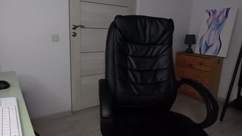 Snapshot of tommy_burnzzz chatting on December 30, 7:37 am tommy burnzzz online show from December 30, 7:37 am