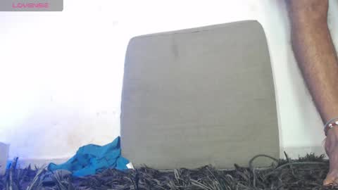   Thomas    online show from April 17, 9:07 pm