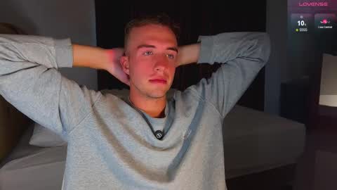 Snapshot of tommy_cumfinger chatting on March 11, 7:26 am Tommy online show from March 11, 7:26 am