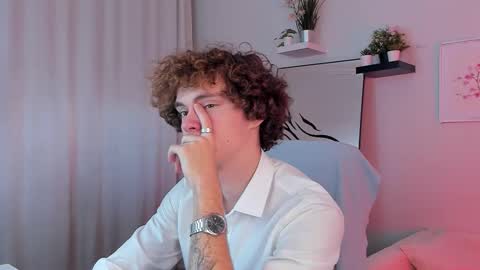 Tommy online show from October 21, 2:18 pm