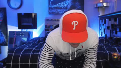 Snapshot of tommy_knuckles chatting on January 2, 3:37 am Tommy online show from January 2, 3:37 am