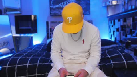 Snapshot of tommy_knuckles chatting on January 20, 5:48 am Tommy online show from January 20, 5:48 am