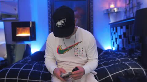 Snapshot of tommy_knuckles chatting on January 29, 1:49 pm Tommy online show from January 29, 1:49 pm