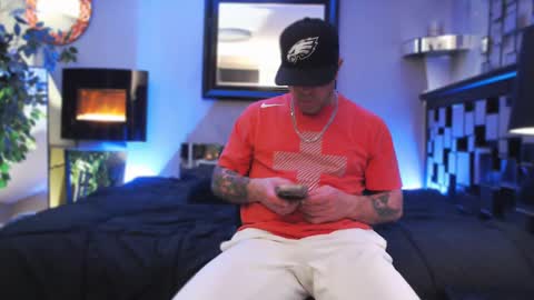 Snapshot of tommy_knuckles chatting on February 26, 6:26 am Tommy online show from February 26, 6:26 am