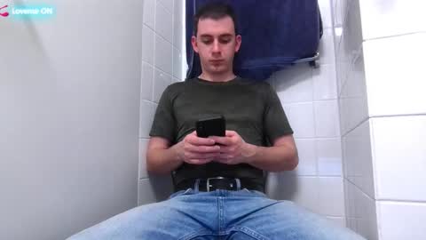 Snapshot of tommy_rafs chatting on March 20, 6:57 pm Thomas online show from March 20, 6:57 pm