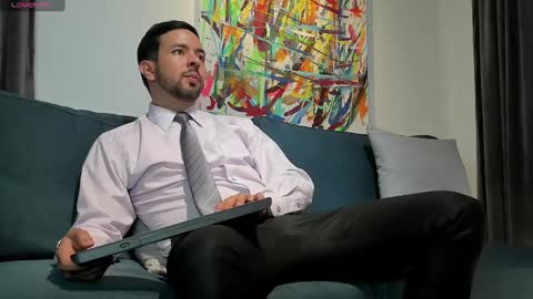 tommy_raym0ndg online show from January 11, 7:05 pm