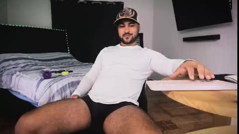 tommy_sccott online show from February 9, 9:30 pm