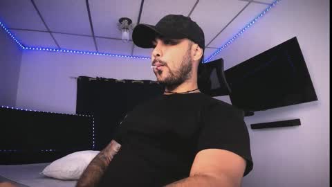 tommy_sccott online show from February 28, 11:50 pm