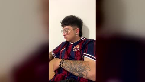 Snapshot of tommy_sins619 chatting on March 3, 4:18 am Dirty Tommy online show from March 3, 4:18 am