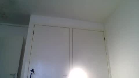 Snapshot of tommyandtomara chatting on June 21, 11:02 am tommyandtomara online show from June 21, 11:02 am