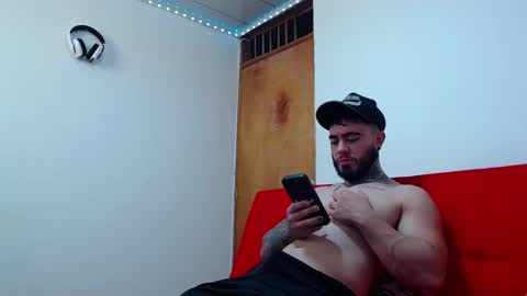 Steven online show from February 26, 7:16 pm