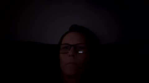 Snapshot of tommybones4l93 chatting on December 20, 2:29 am tommybones4l93 online show from December 20, 2:29 am