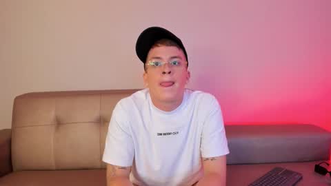 tommy online show from March 6, 6:48 pm